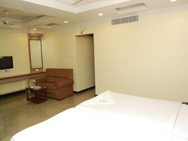 Shri Perumal Inn Puducherry Zimmer foto