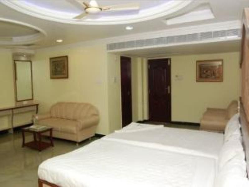 Shri Perumal Inn Puducherry Exterior foto